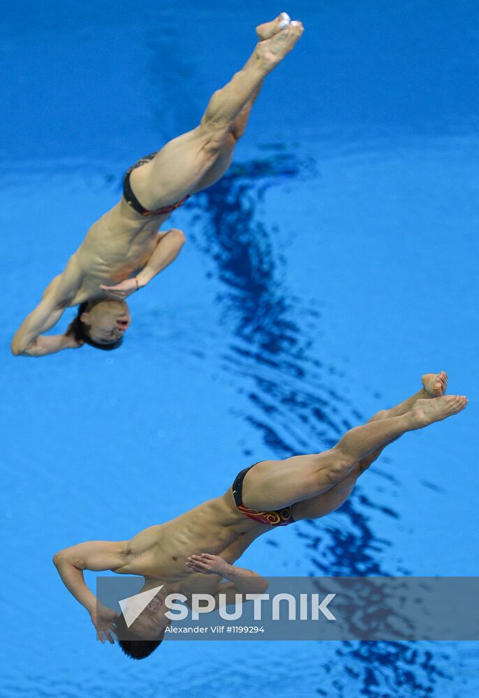 Olympics 2012 Men's Synchronized Diving. 3 meter springboard