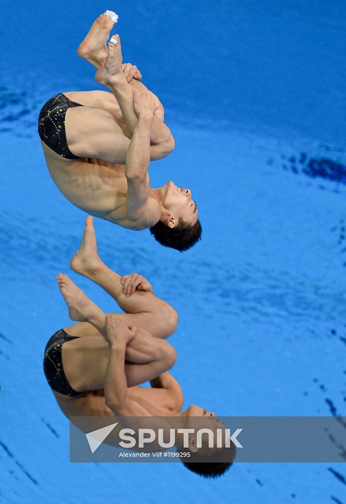 Olympics 2012 Men's Synchronized Diving. 3 meter springboard