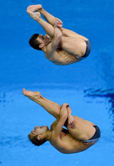 Olympics 2012 Men's Synchronized Diving. 3 meter springboard