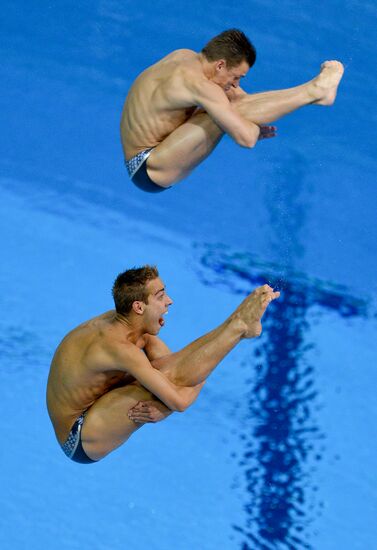 Olympics 2012 Men's Synchronized Diving. 3 meter springboard