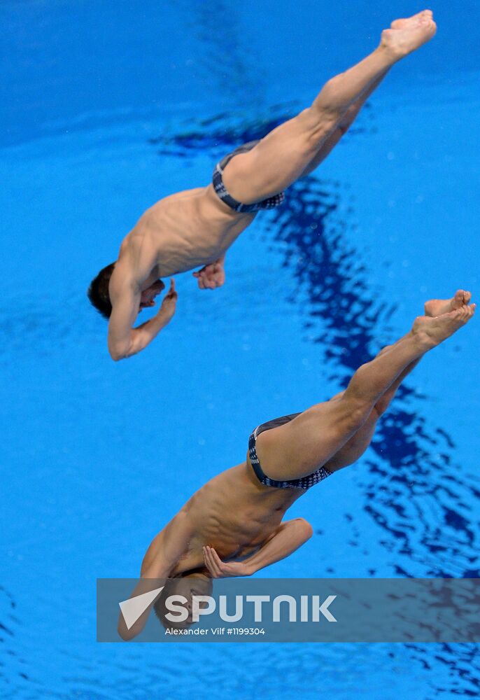 Olympics 2012 Men's Synchronized Diving. 3 meter springboard