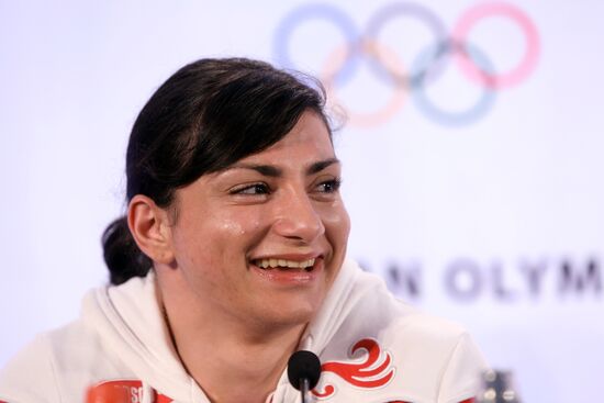 Nifontov, Tsarukaeva, Zabelinskaya give news conference