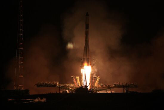 Progess M-16M cargo shpaceship launched to ISS