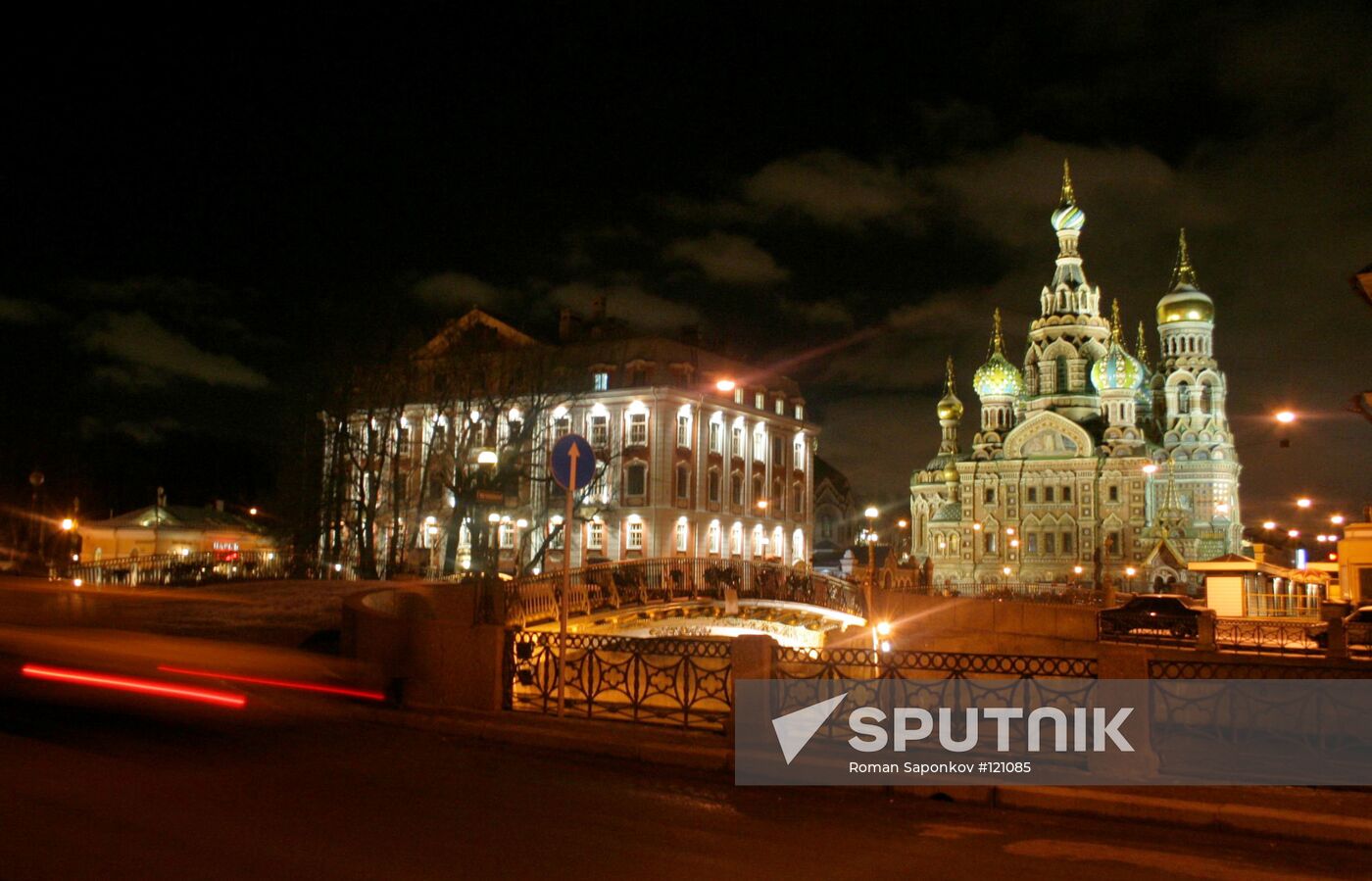 CHURCH OF OUR SAVIOR ON THE SPILLED BLOOD NEW ILLUMINATION EFFEC