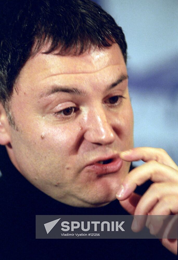 LEONIDOV