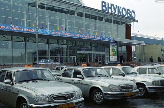 TAXI VNUKOVO AIRPORT 