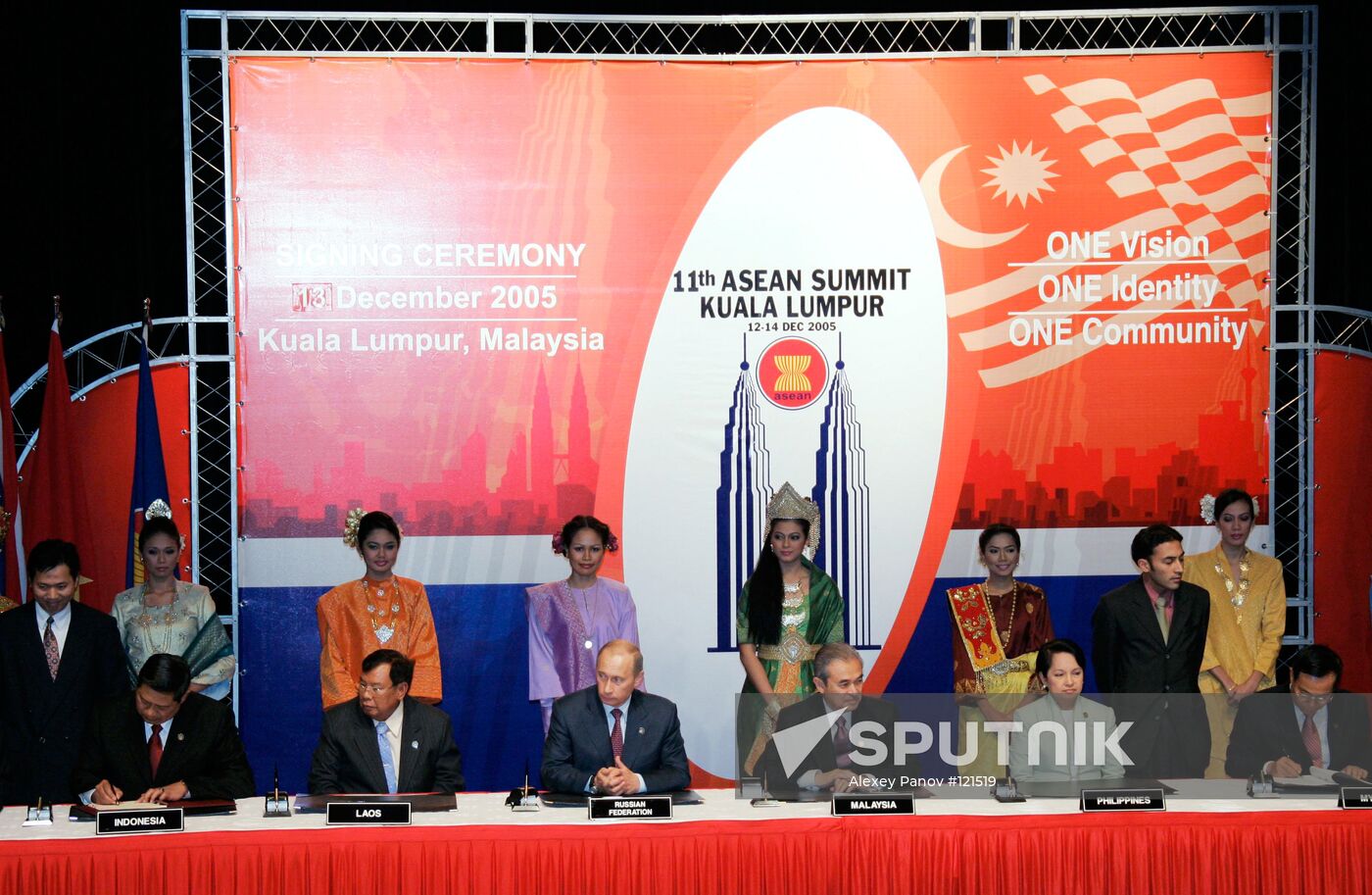 YUDHOYONO VORACHIT PUTIN BADAWI ARROYO WIN