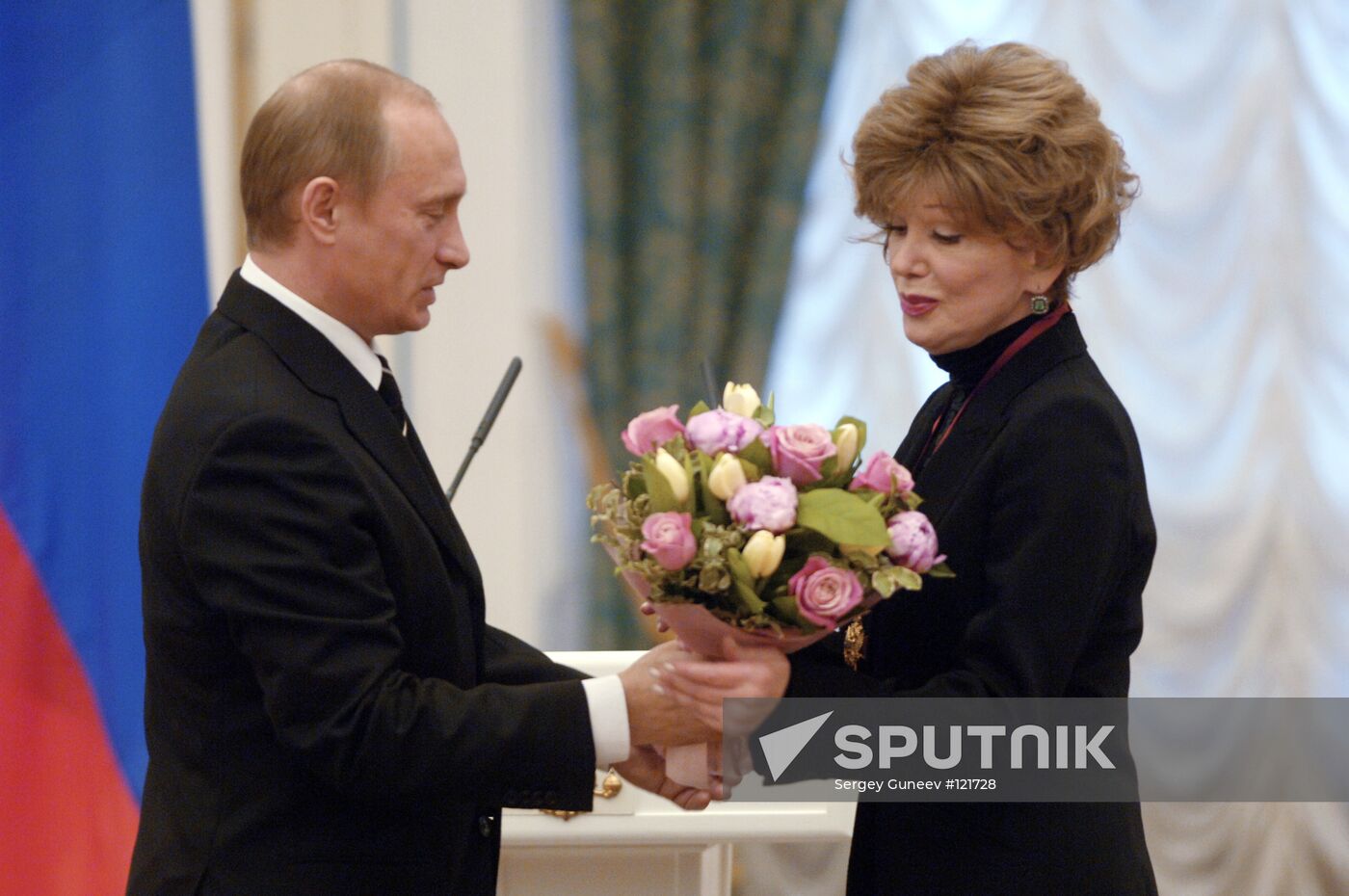 PUTIN GURCHENKO AWARDING 