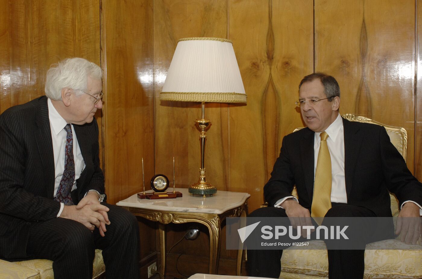 LAVROV EKEUS 