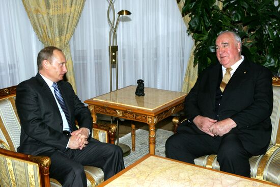 PUTIN KOHL CONFERENCE