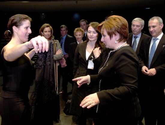 PUTIN THEATER DANCE FLAMENCO