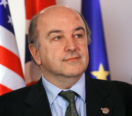 ALMUNIA G8 FINANCE MINISTERS MEETING