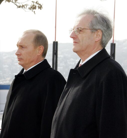 PUTIN SOLYOM HUNGARY