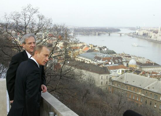 PUTIN SOLYOM BUDAPEST DANUBE