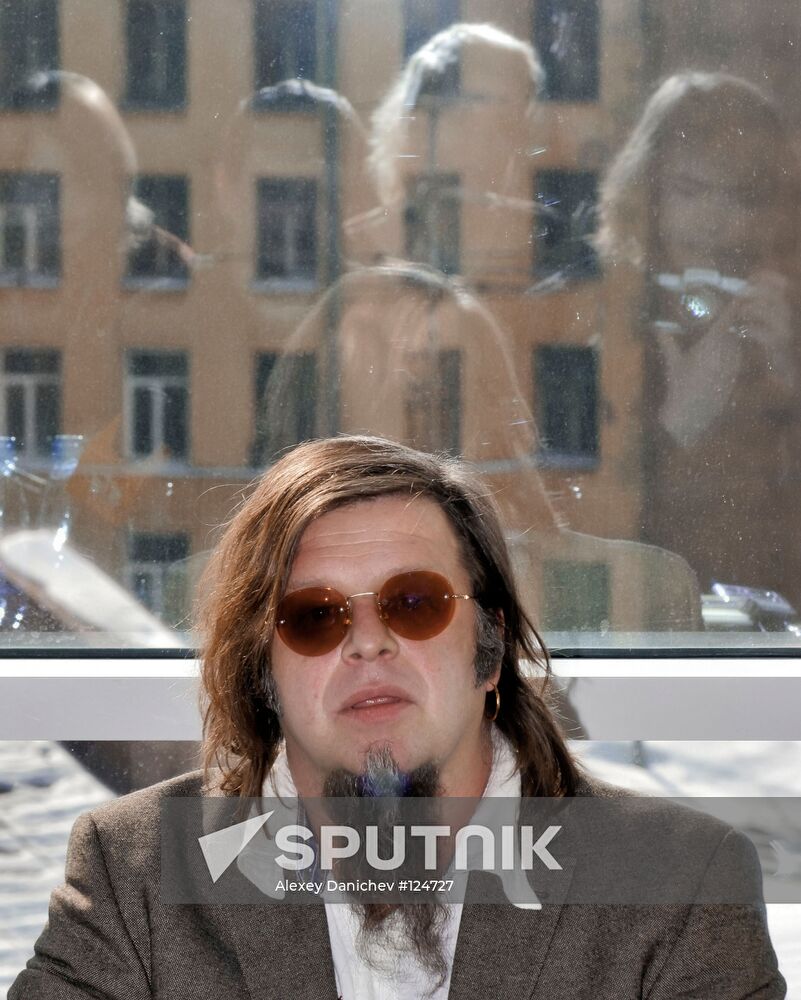 BORIS GREBENSHCHIKOV NEWS CONFERENCE