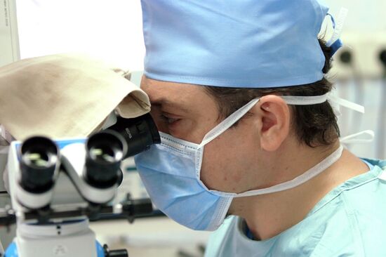 A NEW TECHNIQUE OF REPLACING EYE LENS 