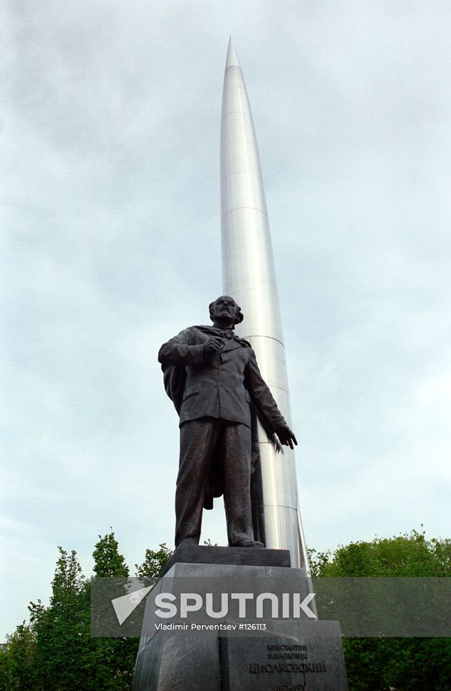 Tsiolkovsky monument 
