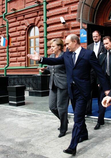 A.MERKEL AND V.PUTIN 