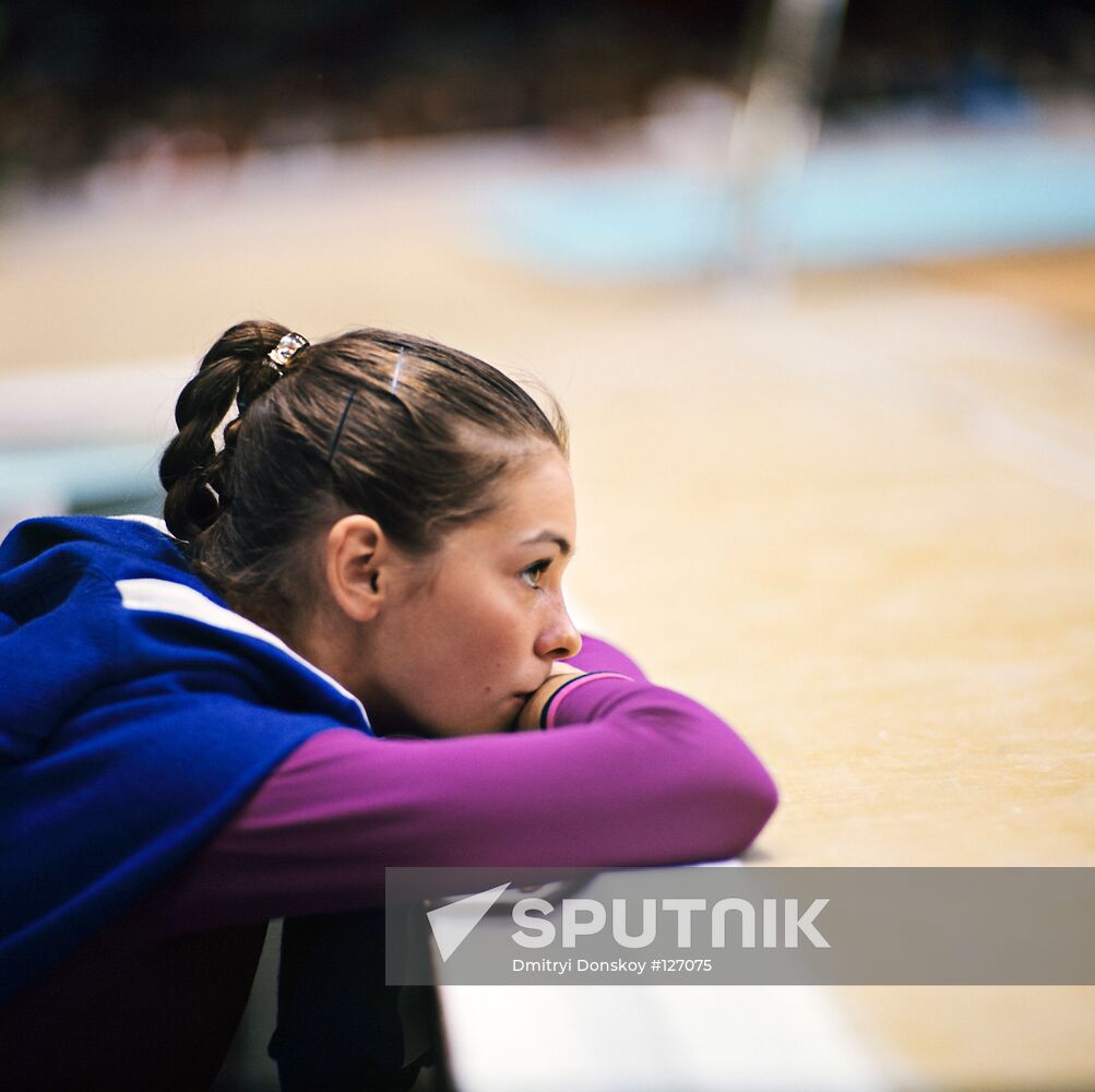 GYMNAST LYUBOV BURDA