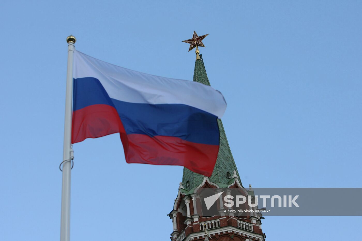 FLAG KREMLIN TOWER 