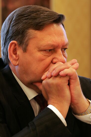 V.SERDYUKOV
