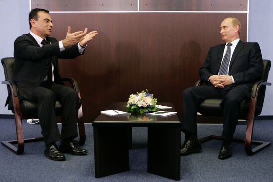 GHOSN PUTIN