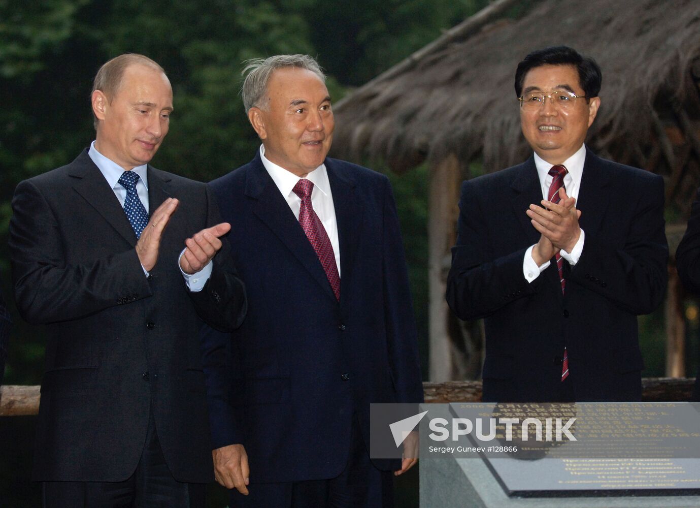 PUTIN, NAZARBAYEV AND HU JINTAO
