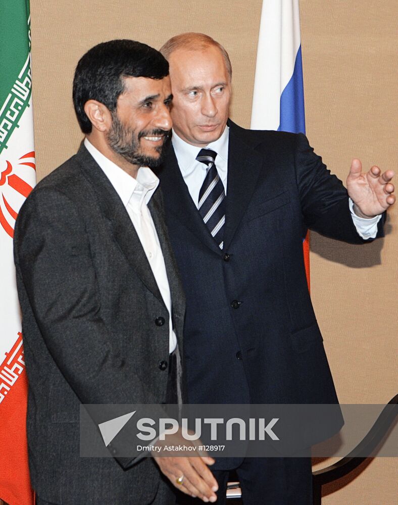 MAHMUD AHMADI-NEJAD AND VLADIMIR PUTIN 