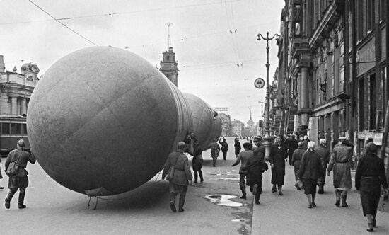 WWII BLOCKADE NEVSKY PROSPEKT