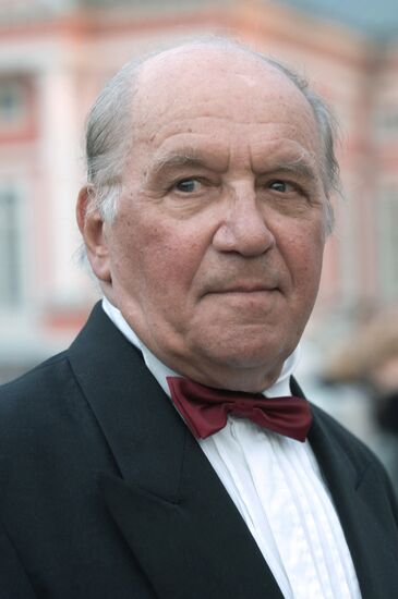 LEV DUROV
