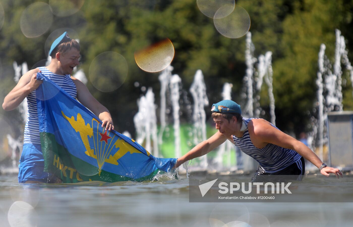 Celebrating Paratroopers' Day in Moscow