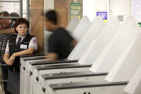 Moscow metro's turnstiles equipped with pyramids