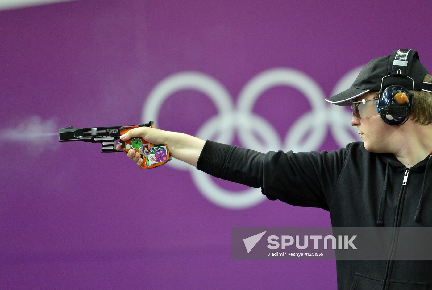 2012 Olympics. Shooting. Men's rapid fire pistol