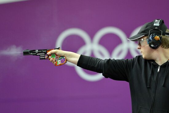 2012 Olympics. Shooting. Men's rapid fire pistol