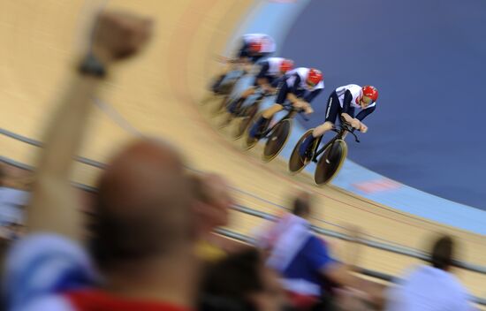 2012 Olympics. Cycle track. Team pursuit