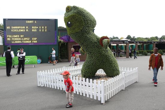 Mascot of 2012 Summer Olympics by Wimbledon Stadium