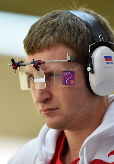 2012 Olympics. Shooting. Men's 50m Pistol