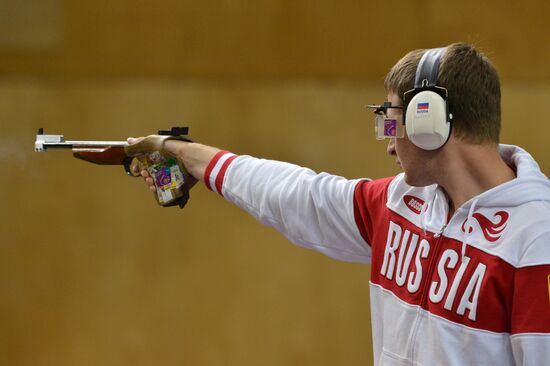 2012 Olympics. Shooting. Men's 50m Pistol. Final