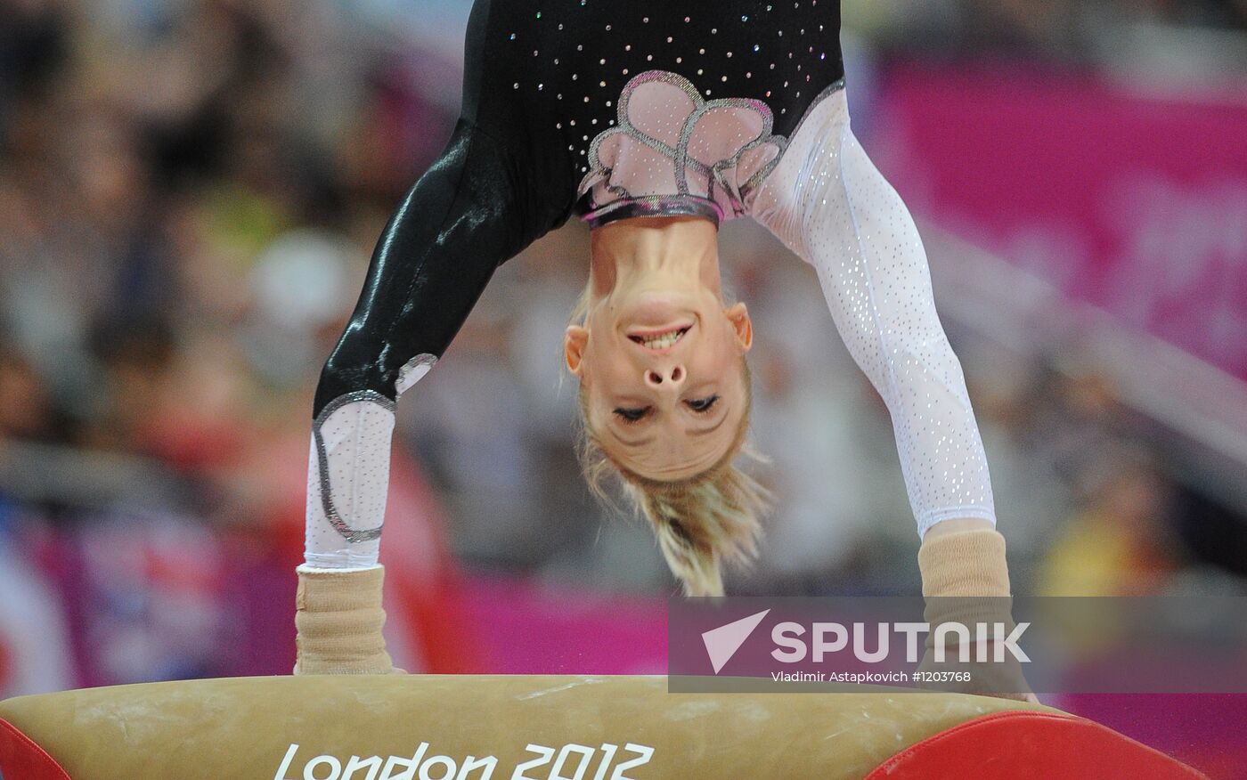 2012 Olympics. Women's Gymnastics. Vault