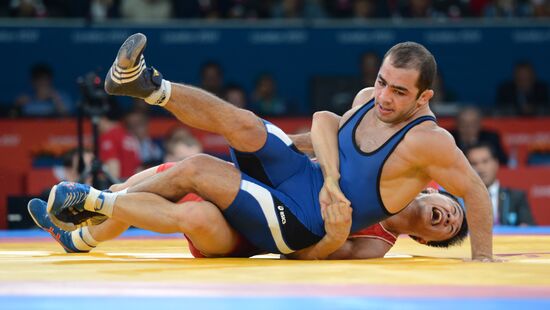 2012 Summer Olympics. Greco-Roman wrestling. Day 1