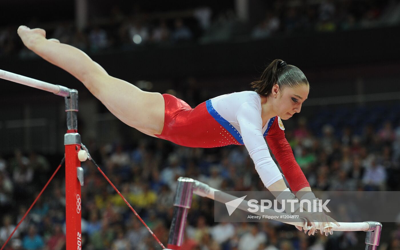 2012 Olympics Women's Gymnastics. Bars