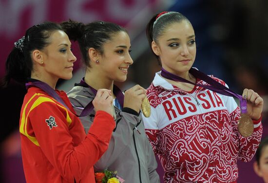 2012 Olympics. Women's Gymnastics. Floor exercises