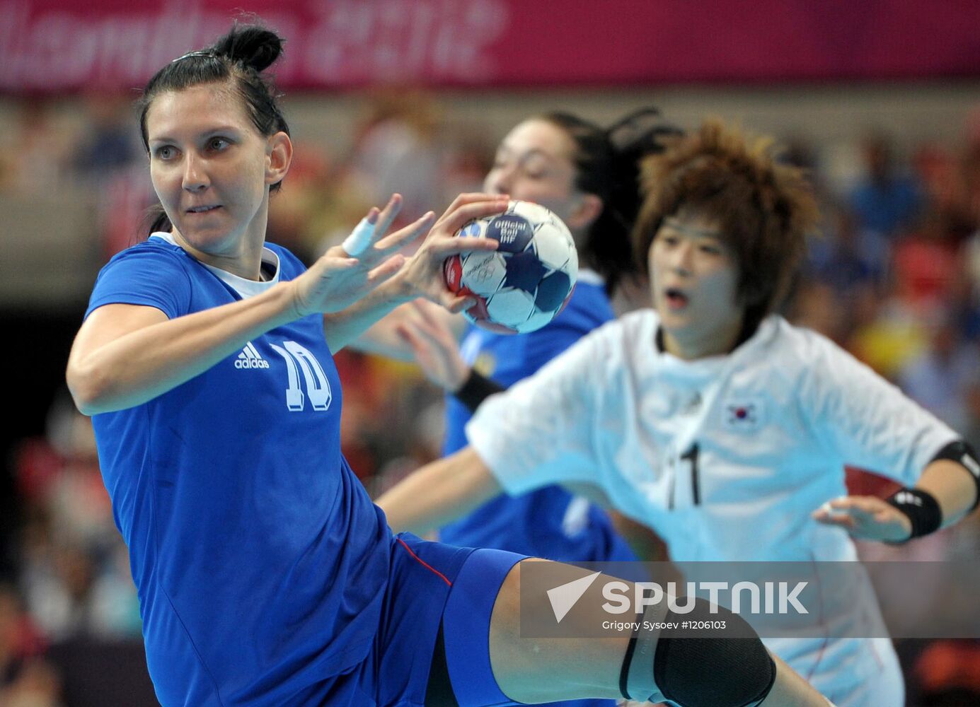 Olympics 2012 Women's Handball. Russia vs. South Korea
