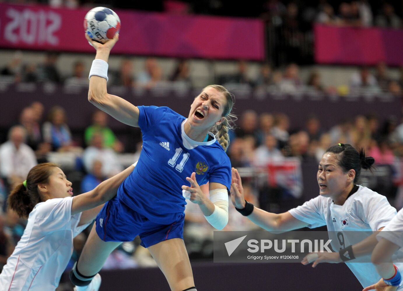 Olympics 2012 Women's Handball. Russia vs. South Korea