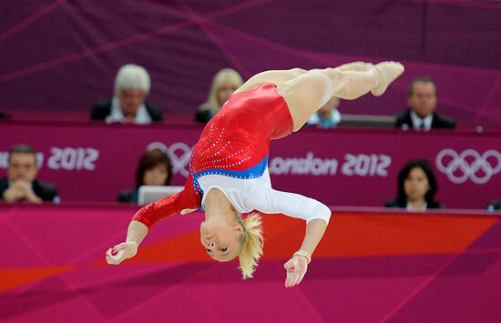 2012 Olympics. Women's Gymnastics. Floor exercises