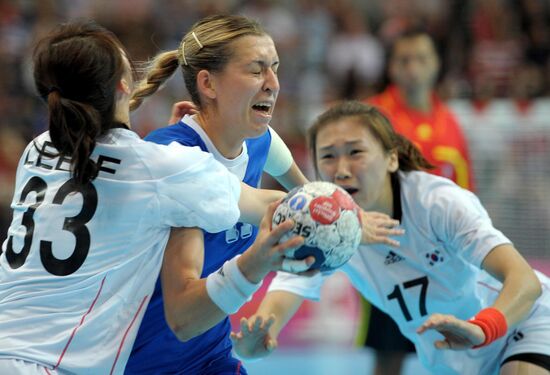 Olympics 2012 Women's Handball. Russia vs. South Korea