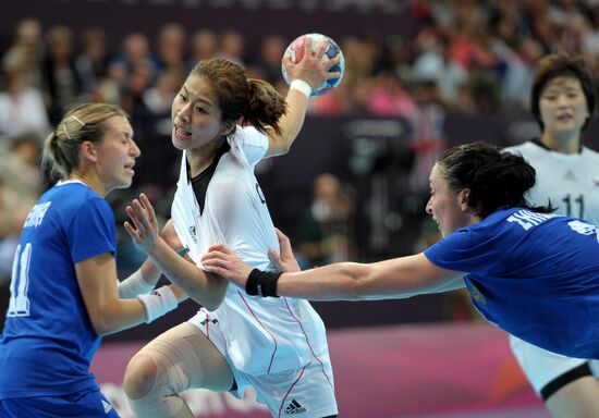 Olympics 2012 Women's Handball. Russia vs. South Korea