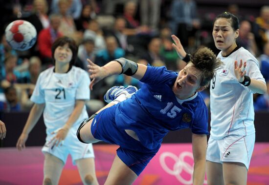 Olympics 2012 Women's Handball. Russia vs. South Korea
