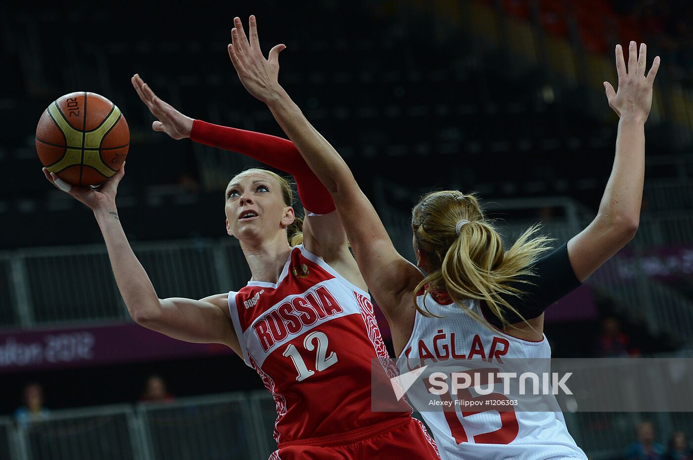 Olympics 2012 Women's Basketball. Turkey vs. Russia