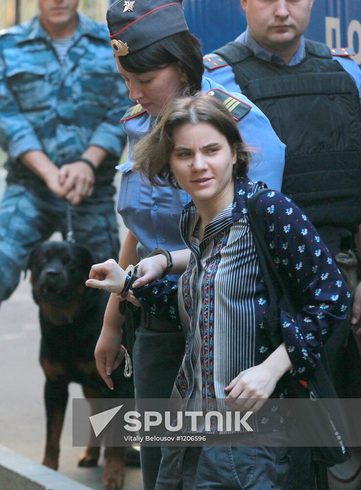 Court hearing on Pussy Riot case